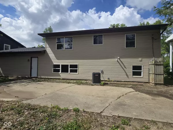 Terre Haute, IN 47802,1901 E Buena Vista DR
