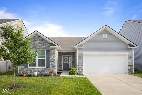 Columbus, IN 47201,2421 Creek Bank DR