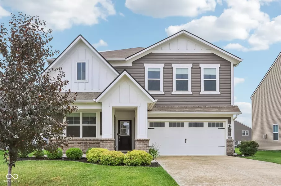 9498 Tobin CIR, Avon, IN 46123