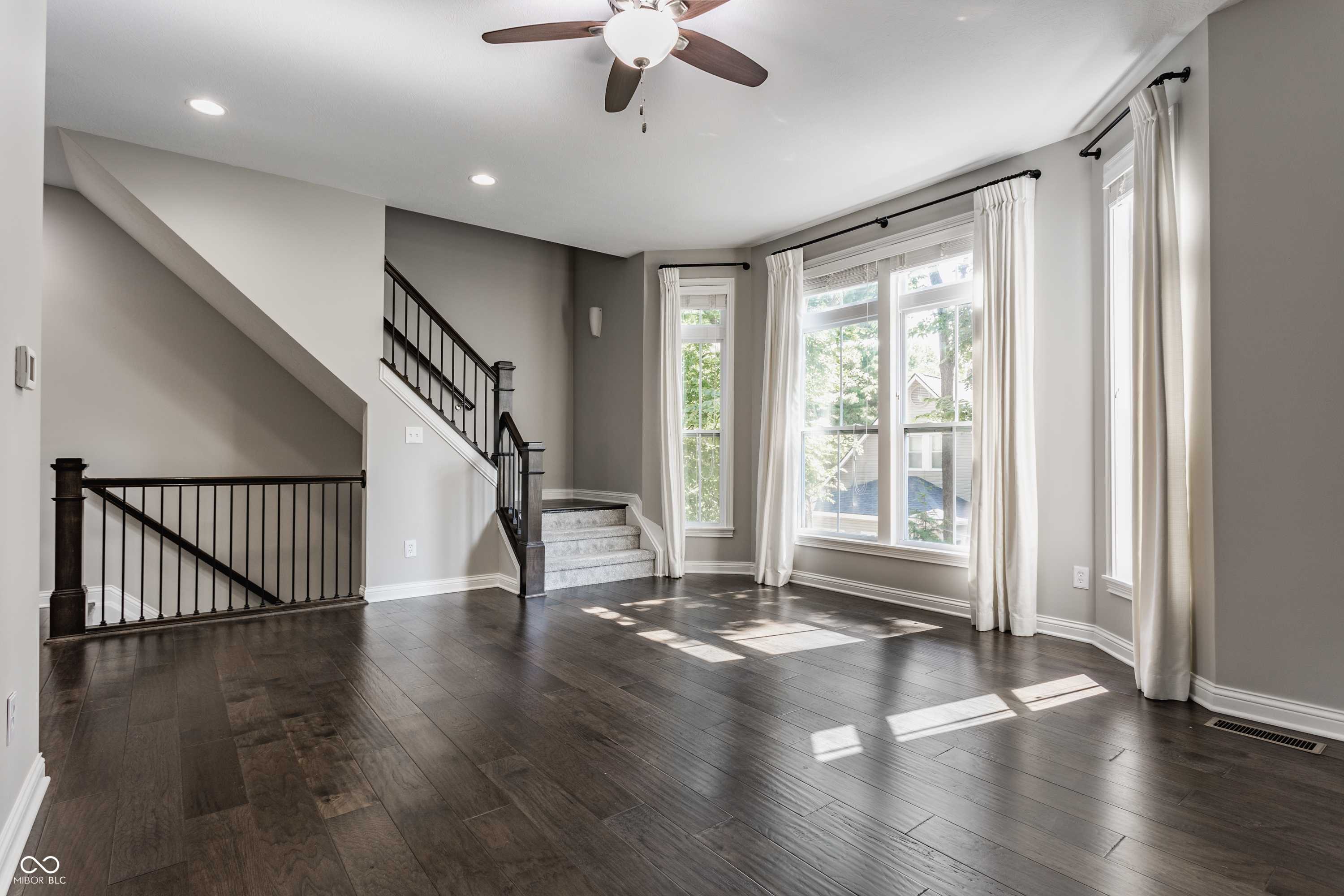 Carmel, IN 46032,112 3rd AVE NW