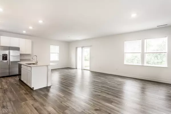 Indianapolis, IN 46239,10210 Samerton LN