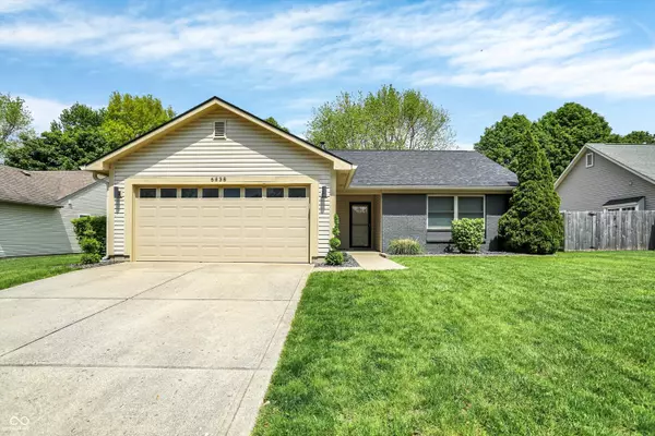 6838 Cherry Laurel LN, Fishers, IN 46038