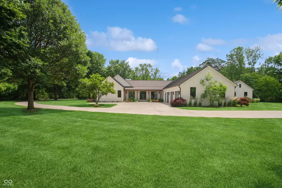 6115 Stonegate RUN, Zionsville, IN 46077
