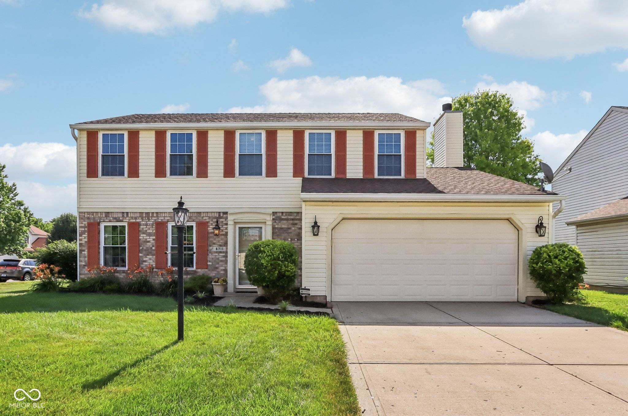 Indianapolis, IN 46268,6711 Crestwell LN