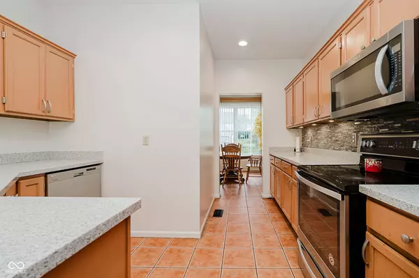 Indianapolis, IN 46236,6158 Welker DR