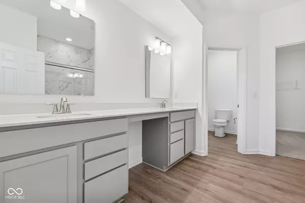 Indianapolis, IN 46239,10604 Maidenhair DR