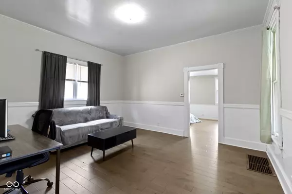 Indianapolis, IN 46225,29 E Caven ST