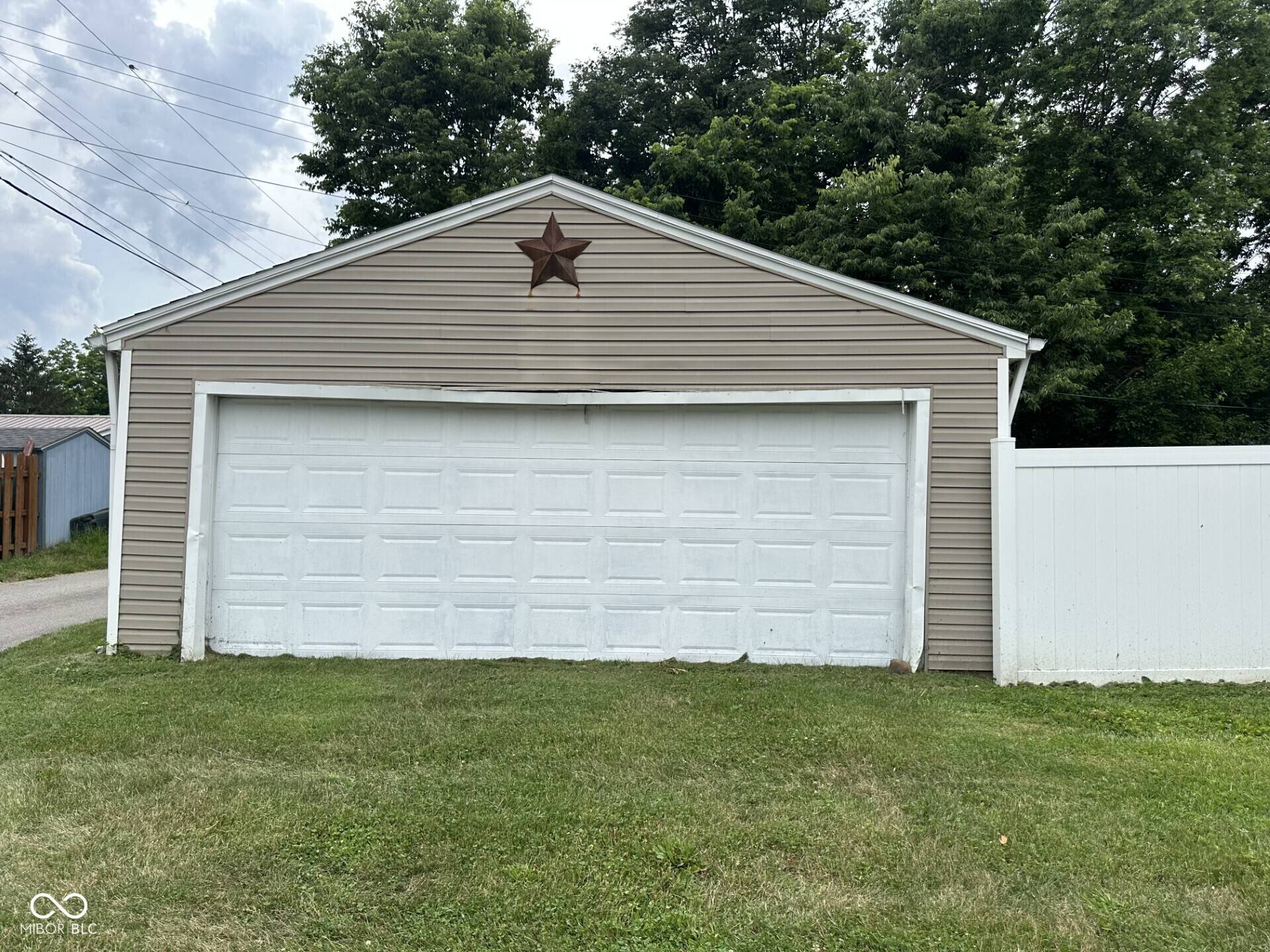 Noblesville, IN 46060,1395 Evans AVE