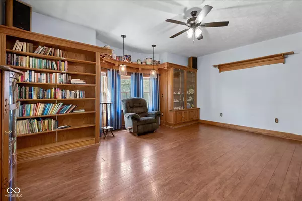 Clayton, IN 46118,7516 S County Road 300 W