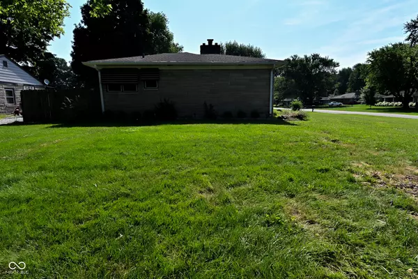 Indianapolis, IN 46217,136 W Loretta DR