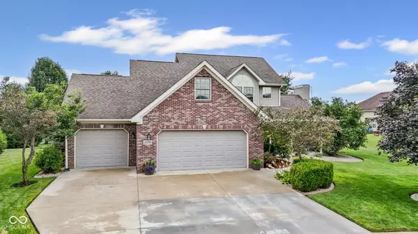 2756 Bluebell CT E, Columbus, IN 47201