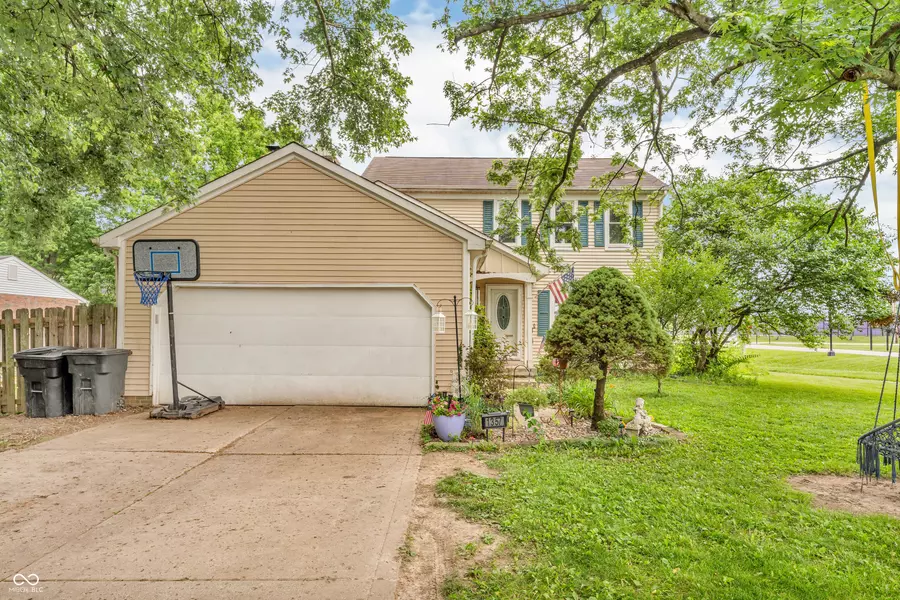 1357 Brownswood DR, Brownsburg, IN 46112