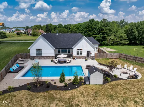 Whiteland, IN 46184,320 Briar Hill DR