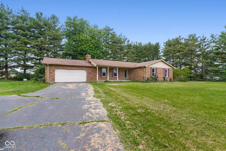 2834 S State Road 3, Scottsburg, IN 47170