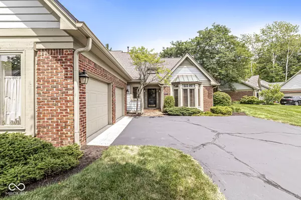 Indianapolis, IN 46260,9457 Tamarack DR