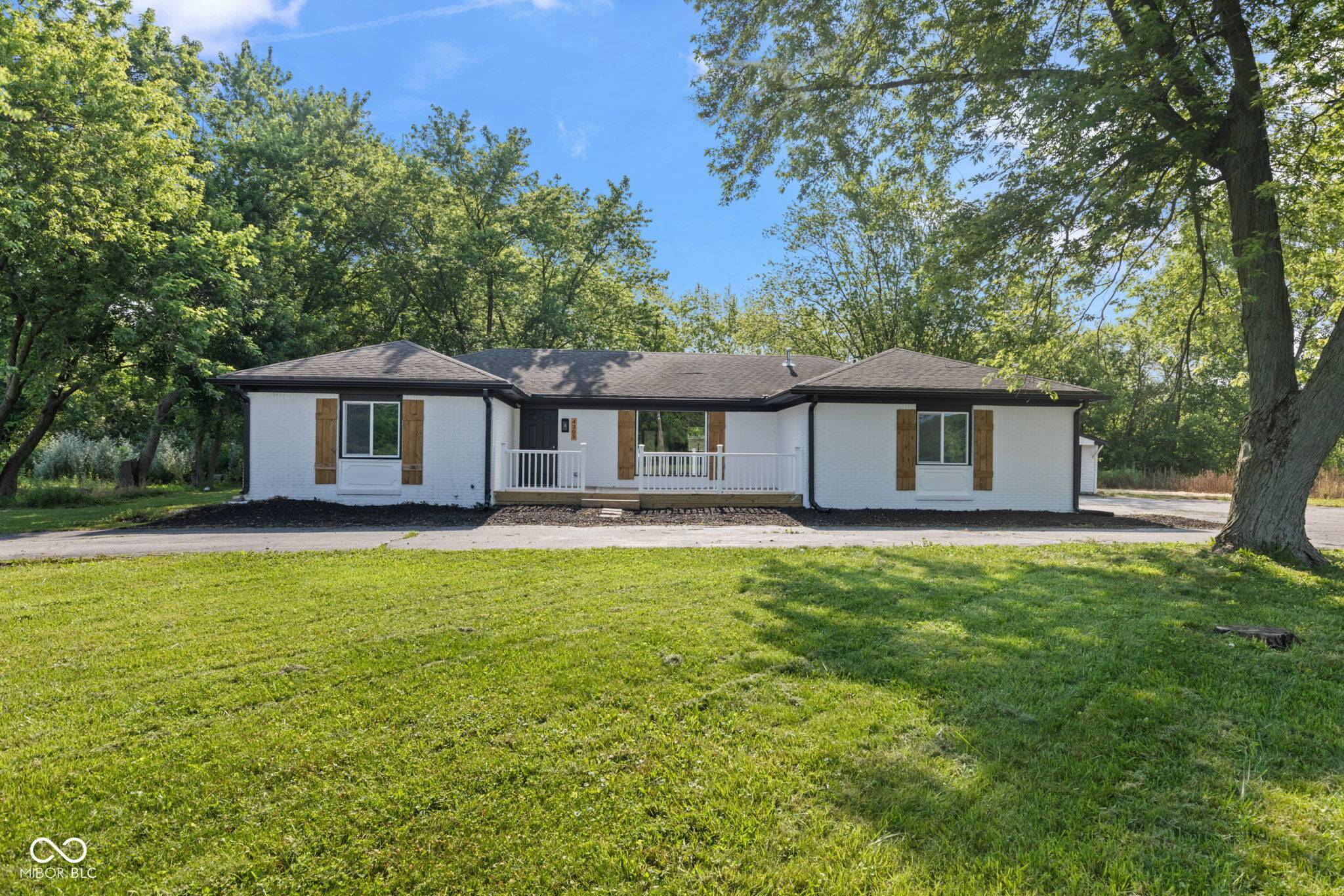 Indianapolis, IN 46239,4305 Five Points RD