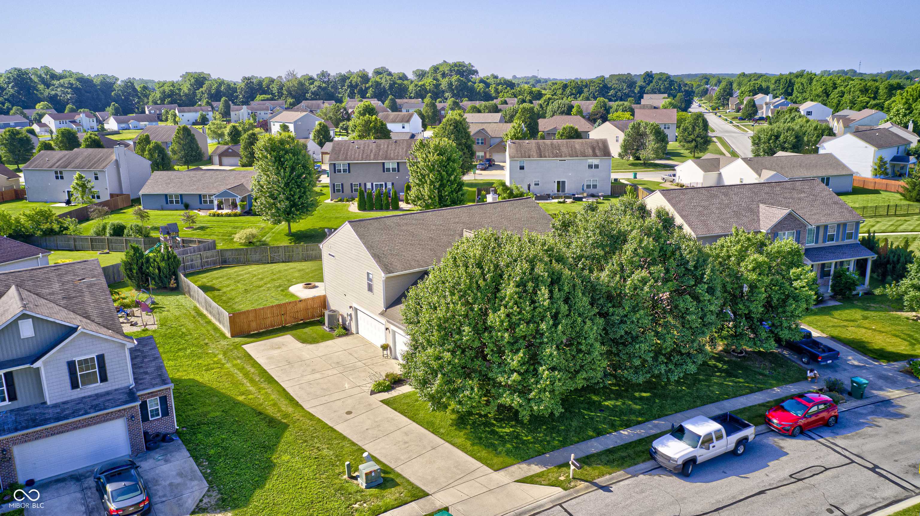 Avon, IN 46123,8557 Vyners LN