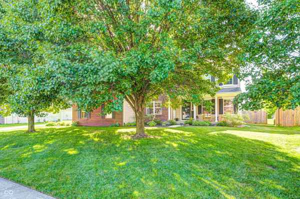 8557 Vyners LN, Avon, IN 46123