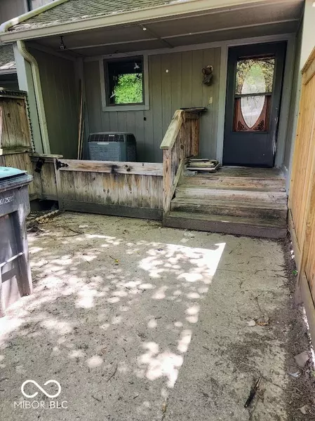 4235 Foxglove TRCE, Indianapolis, IN 46237