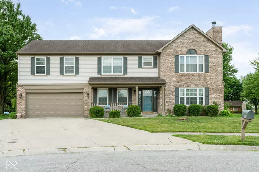 787 West ST, Whiteland, IN 46184
