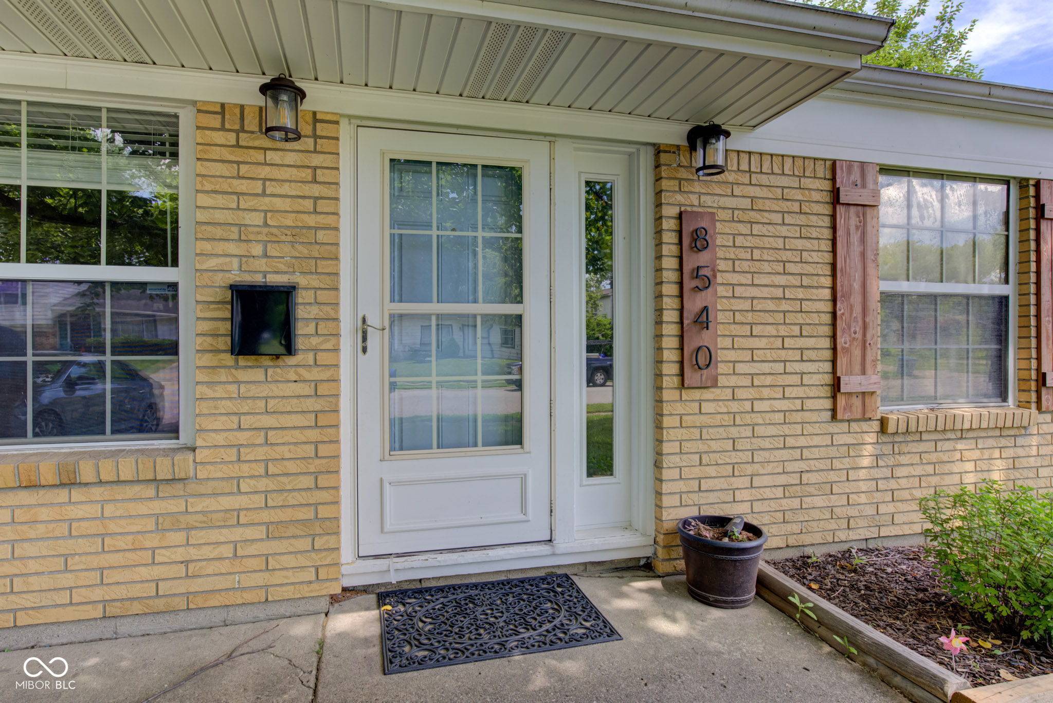 Indianapolis, IN 46226,8540 E 37th PL
