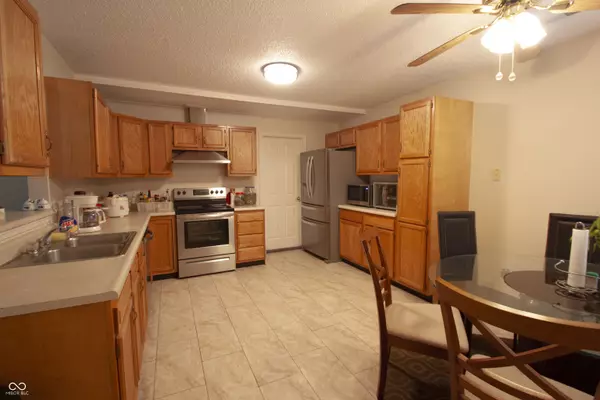 Brownsburg, IN 46112,291 Lakemoore ST