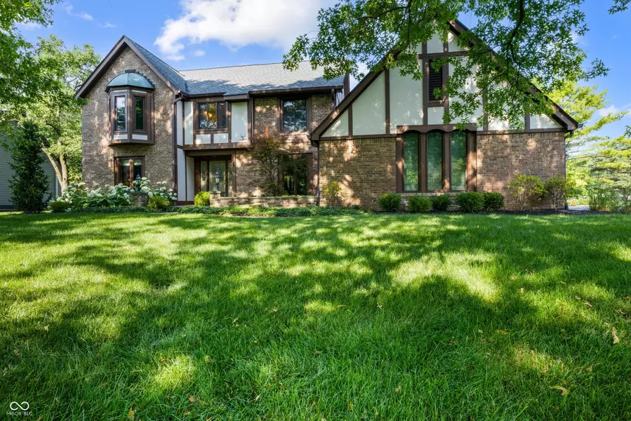 160 Scranton CT, Zionsville, IN 46077