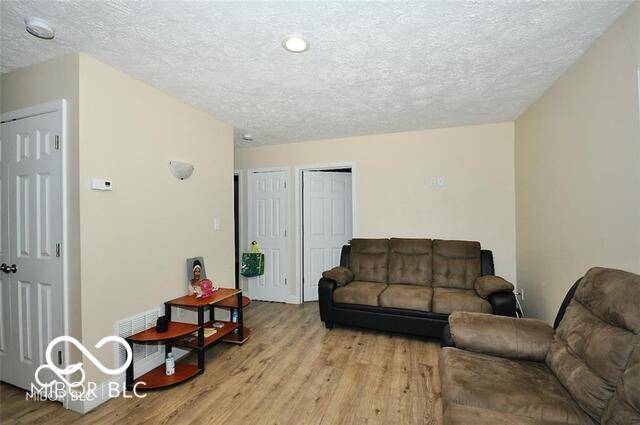 Indianapolis, IN 46219,2305 Barnor DR
