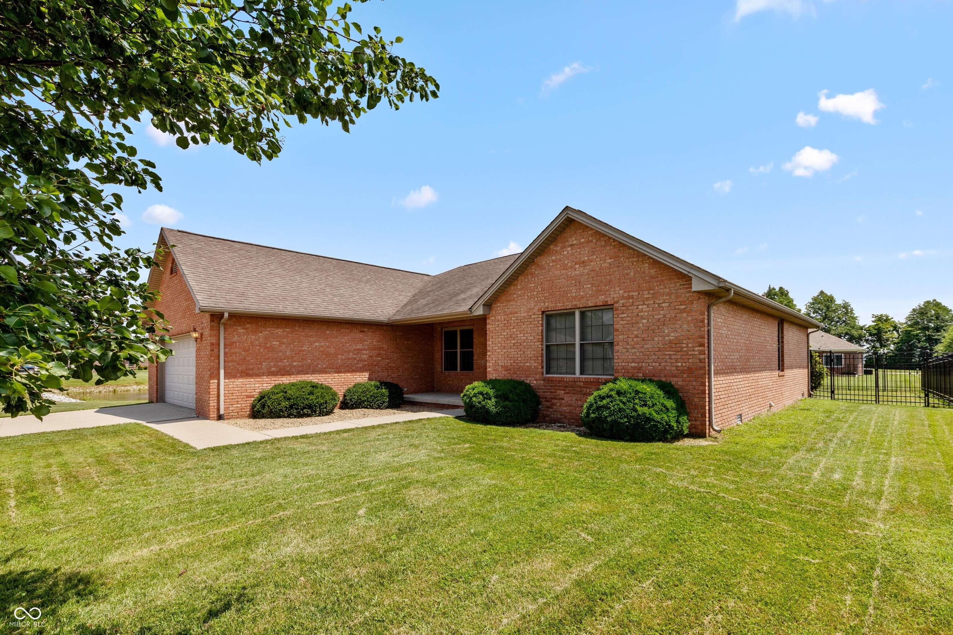 Seymour, IN 47274,1977 Sophia LN