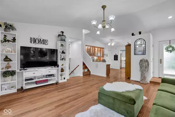 Columbus, IN 47201,1481 Wrenwood DR