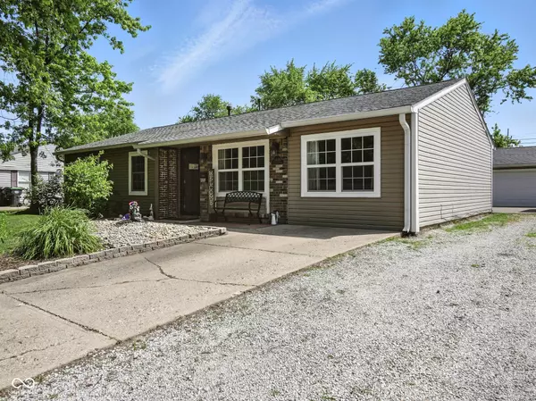Whiteland, IN 46184,1039 Eastlawn DR