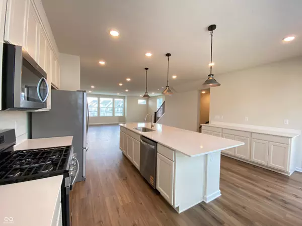 Zionsville, IN 46077,10947 Belgian LN