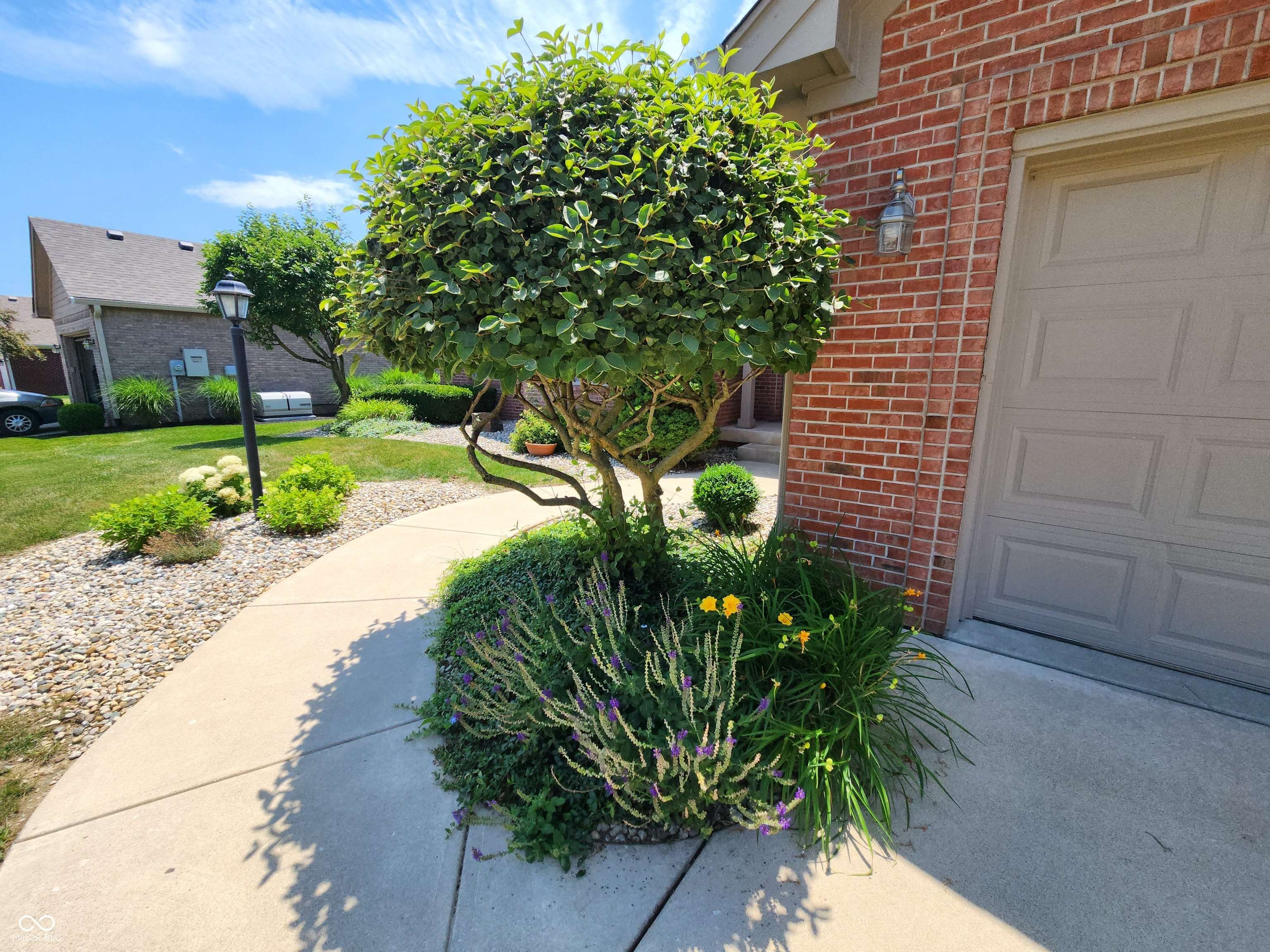 Indianapolis, IN 46217,1633 Belfield ST