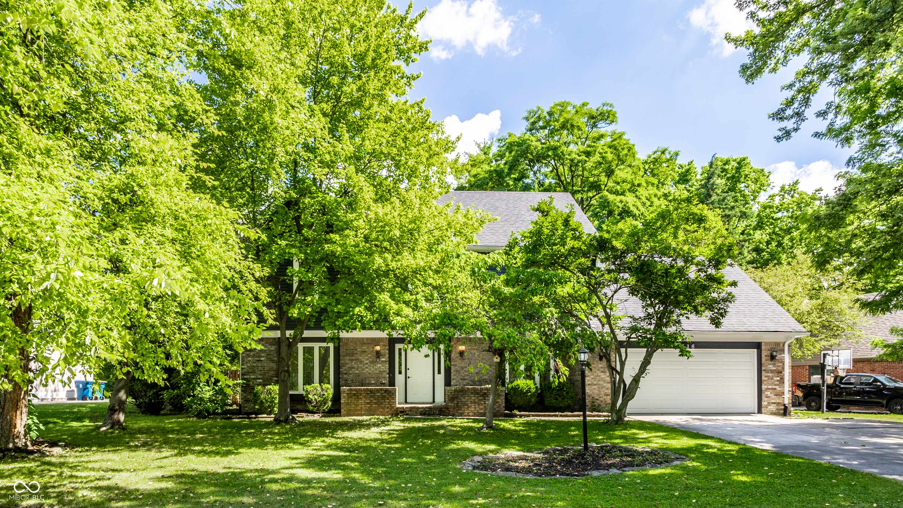 516 Kent LN, Carmel, IN 46032