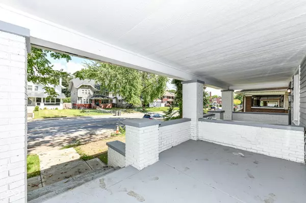 Indianapolis, IN 46205,3030 N College AVE