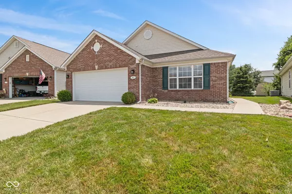 Greenwood, IN 46142,882 Lincoln Park W DR