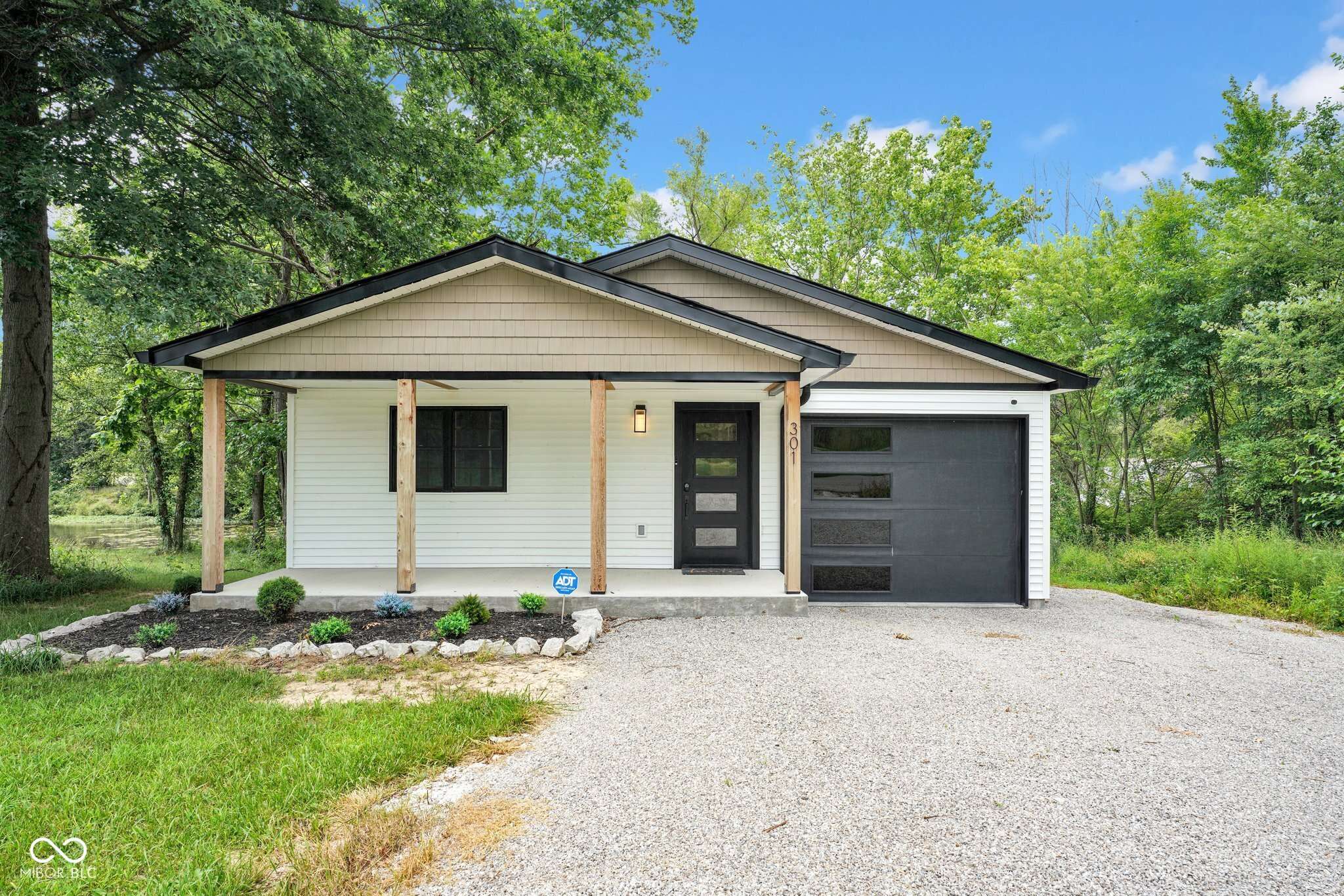 301 Beech RD, North Vernon, IN 47265