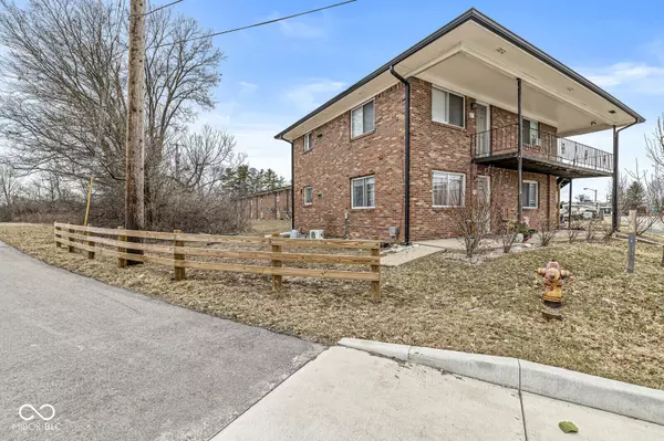 Indianapolis, IN 46231,10301 Medallion DR #262
