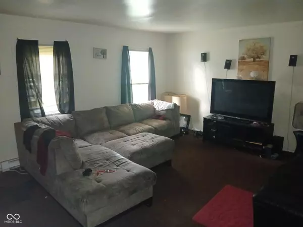 Indianapolis, IN 46226,8256 Meadowlark DR