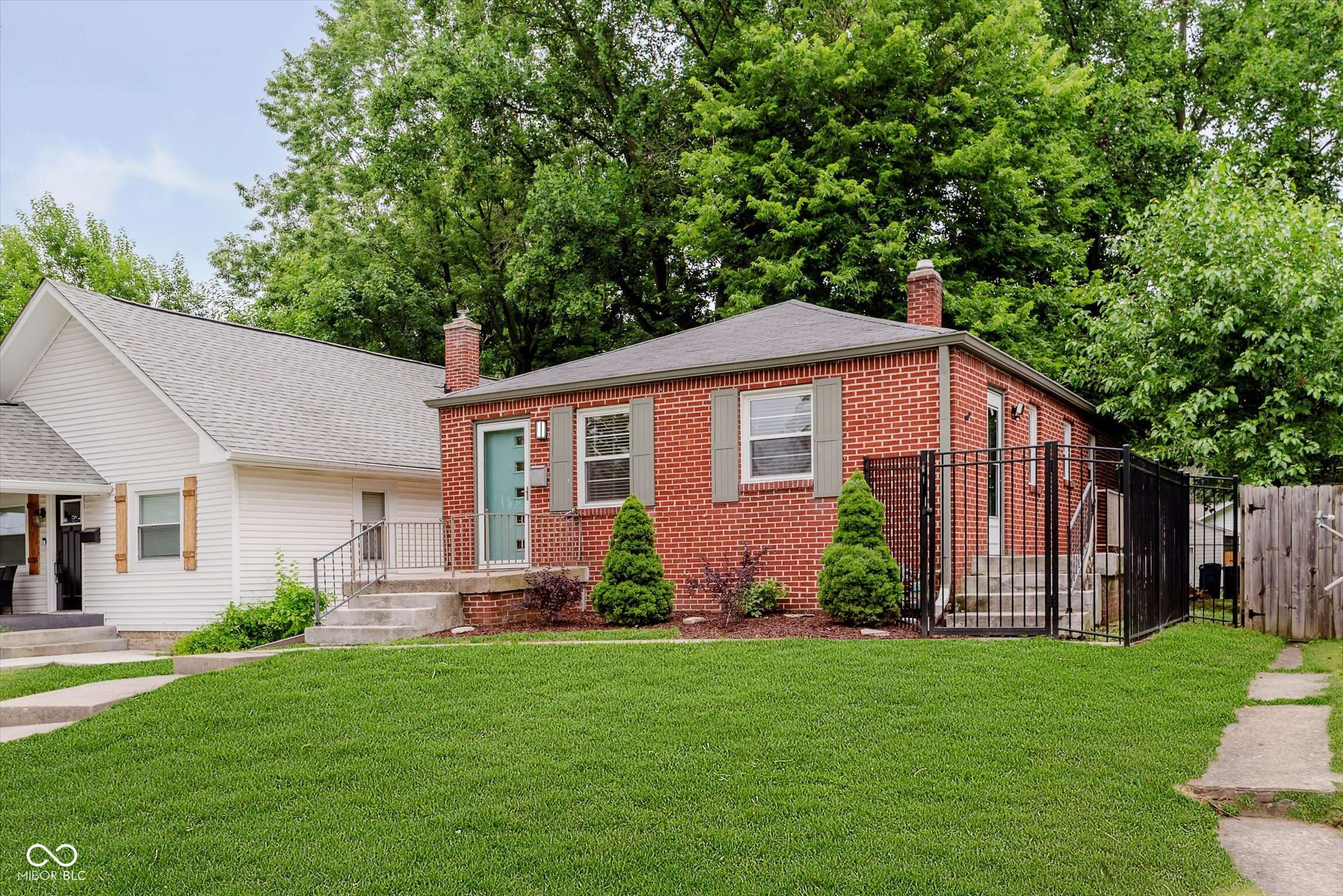 Indianapolis, IN 46205,4236 Winthrop AVE