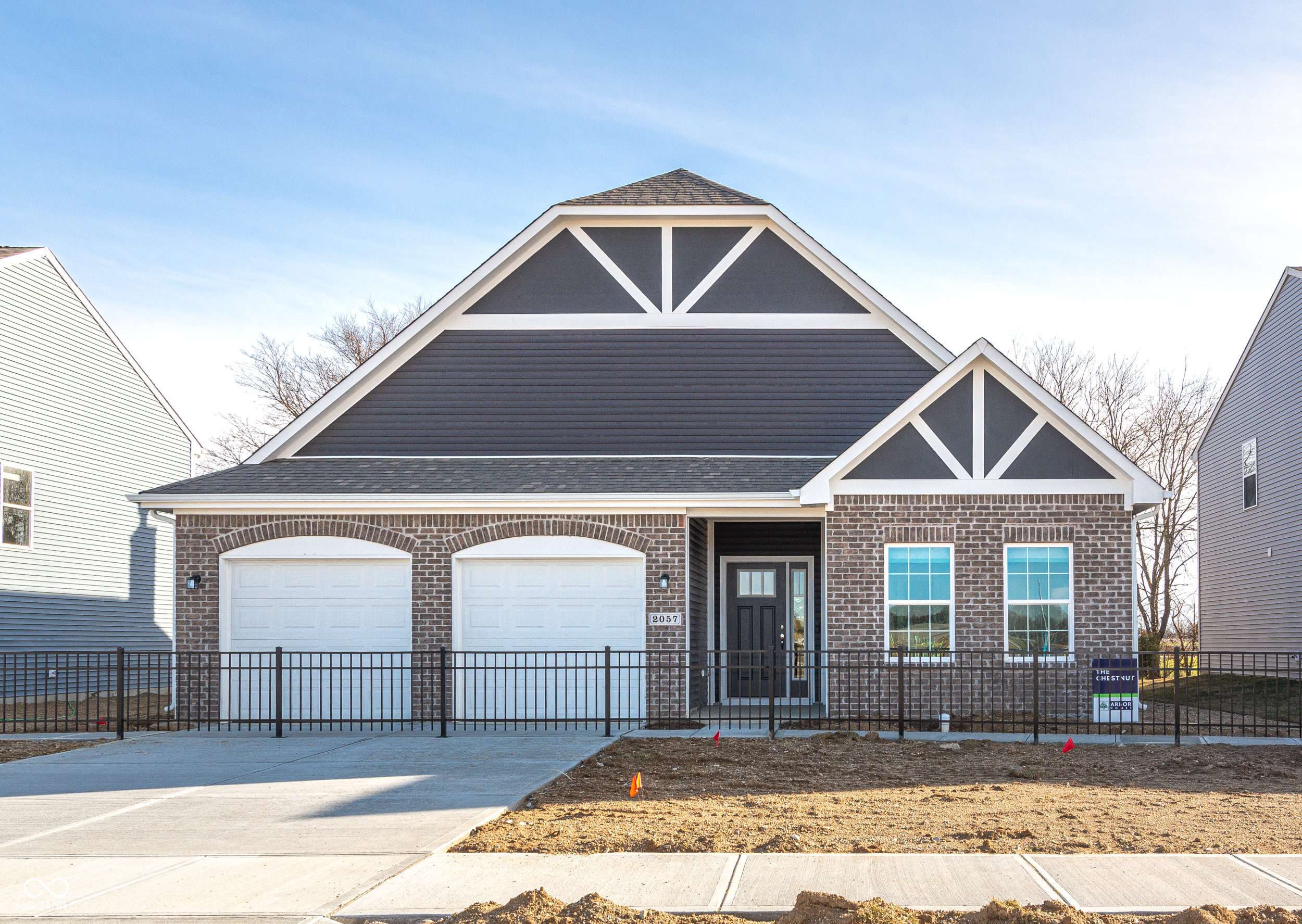 2057 Abbey LN, Columbus, IN 47201