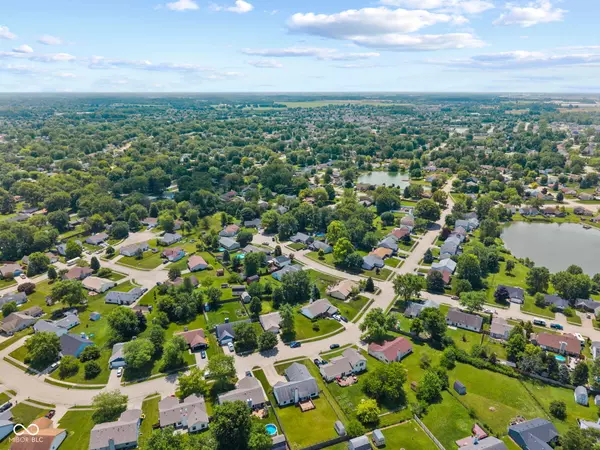 Indianapolis, IN 46237,7384 Southern Lakes DR