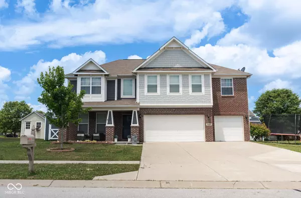 1266 Hamilton DR, Greenwood, IN 46143