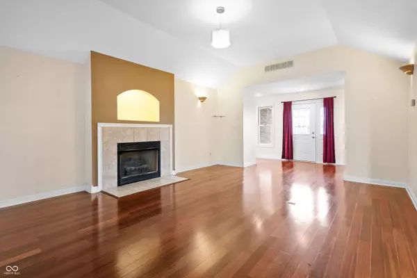 Columbus, IN 47203,3244 Skyview CT