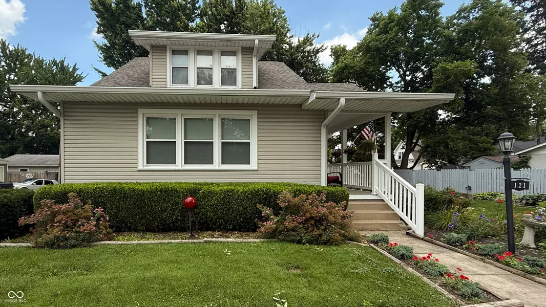 121 S Jefferson ST, Mooresville, IN 46158