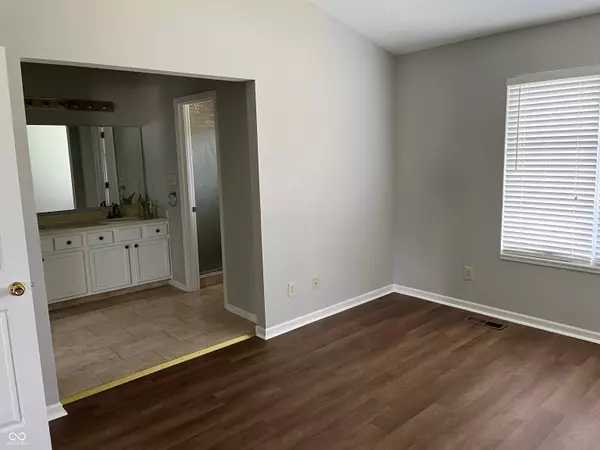 Indianapolis, IN 46236,11332 Fonthill DR