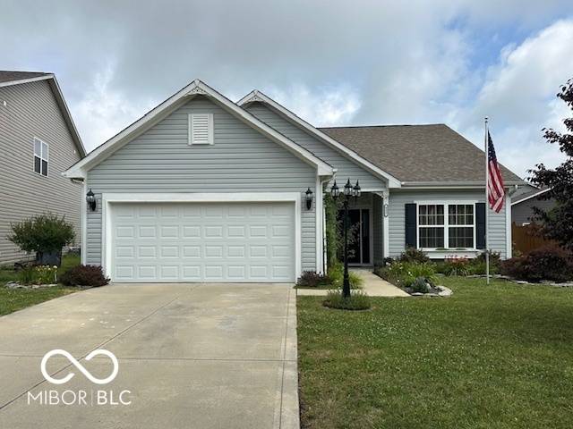 832 Brookshire DR, Franklin, IN 46131