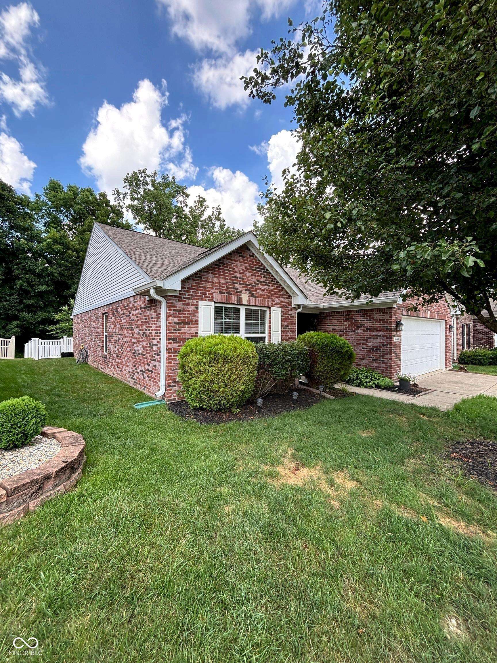 Indianapolis, IN 46229,9544 Woodsong LN