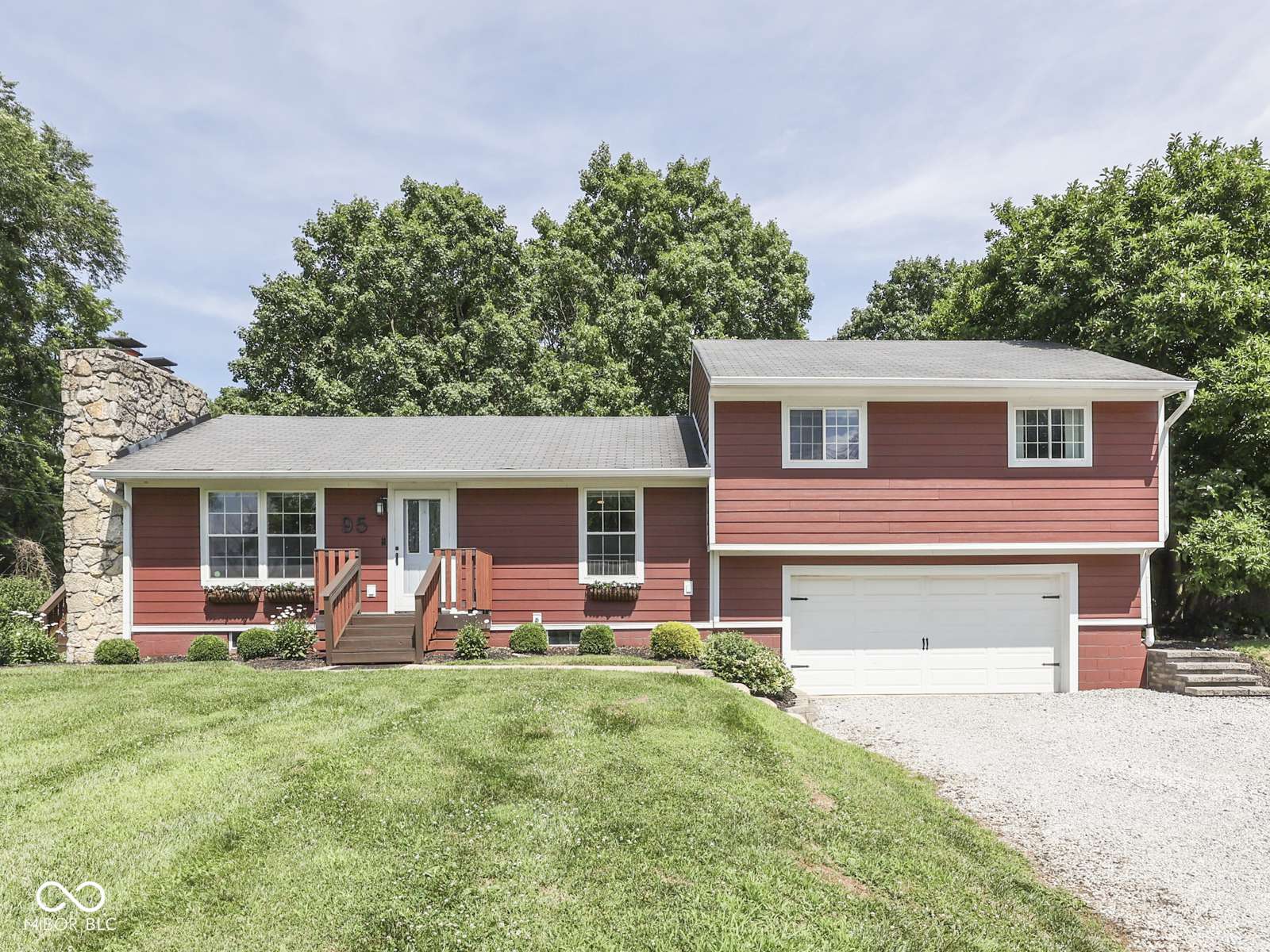 95 S Morgantown RD, Greenwood, IN 46142