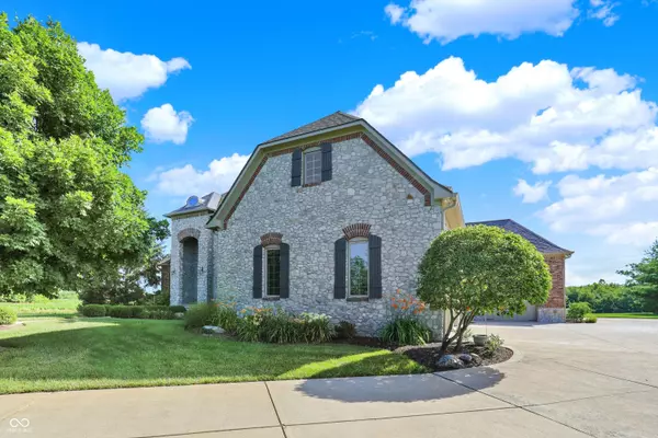 Whitestown, IN 46075,523 S 700 E